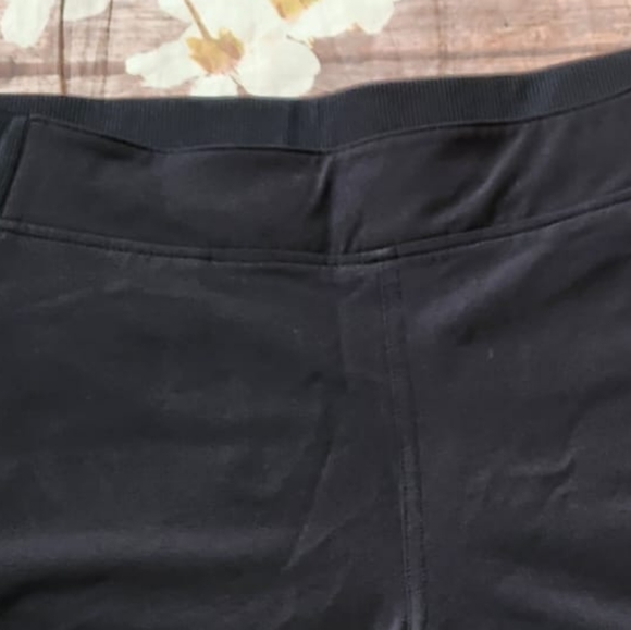 ⭐️ Fabletics Cropped leggings - Picture 4 of 5